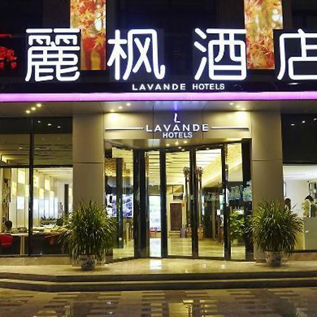 Lavande Hotel Zhuhai Gongbei Port Square Exteriör bild