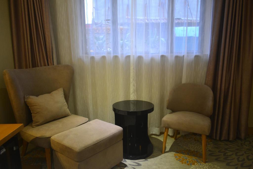 Lavande Hotel Zhuhai Gongbei Port Square Rum bild