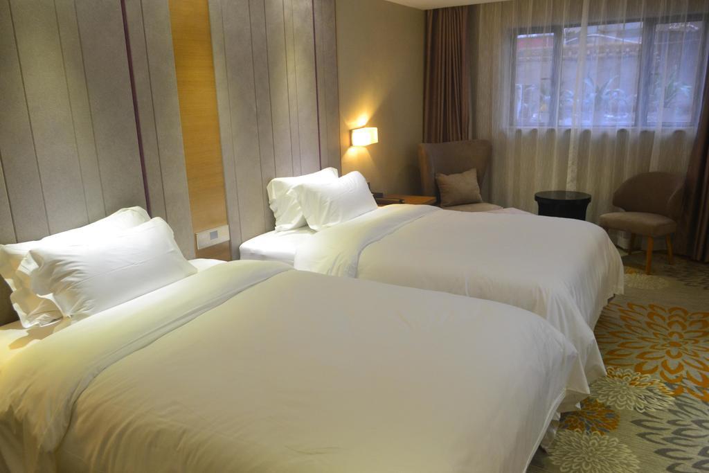 Lavande Hotel Zhuhai Gongbei Port Square Rum bild
