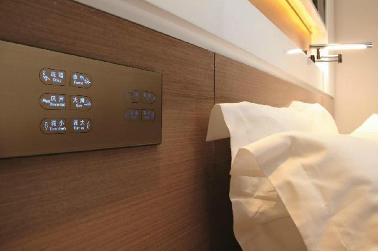 Lavande Hotel Zhuhai Gongbei Port Square Exteriör bild